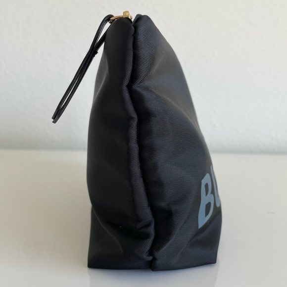 BURBERRY 💯 Authentic Cosmetic Zippered Pouch ☆ Priced to Sell 💲 - Picture 12 of 12